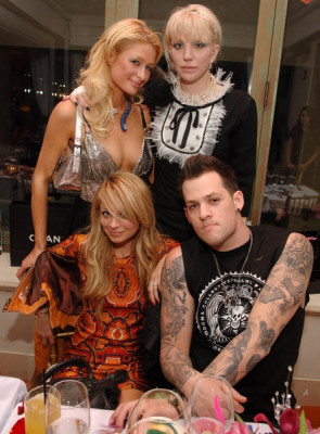 photo 9 in Courtney Love gallery [id83563] -0001-11-30 00:00:00